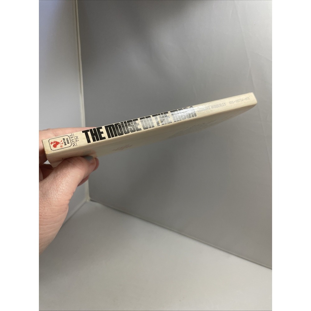 The Mouse on the Moon by Leonard Wibberley 1971 Bantam Books Paperback - Picture 5 of 13